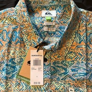 Quicksilver button up short sleeve shirt new with tags.